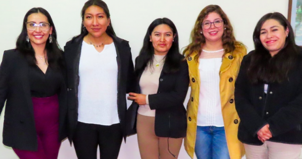 Bitia Vargas, Alexandra Reyes ,Rosmery Chambi , Yascara Terrazas, , and Janette Huallpa ..Photo BWNS